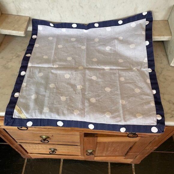 KATE SPADE Charlotte Street Napkins Navy White Polka Dot 4 - Picture 10 of 14